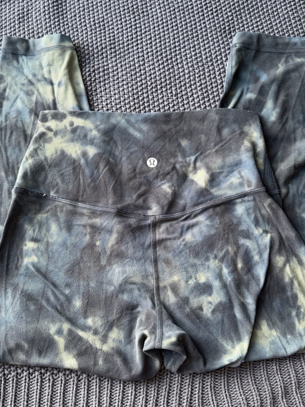 lululemon athletica High-Rise Tie-Dye Shorts - Green/Gray